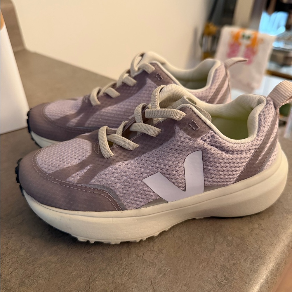 Veja Kids Lilac and White Sneakers